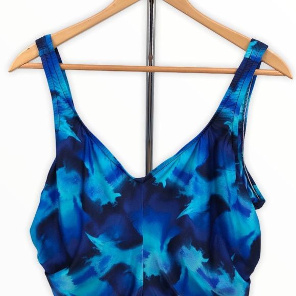 Speedo Blue Abstract Print One Piece Swimsuit Plus Size - Picture 4 of 13
